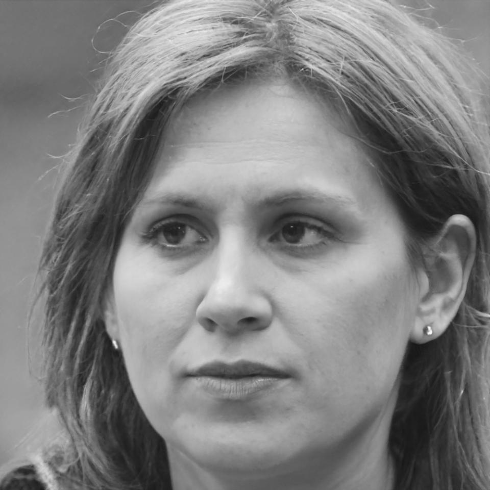 Ratih Wulandari - Analis Ekonomi Makro di Bylbex